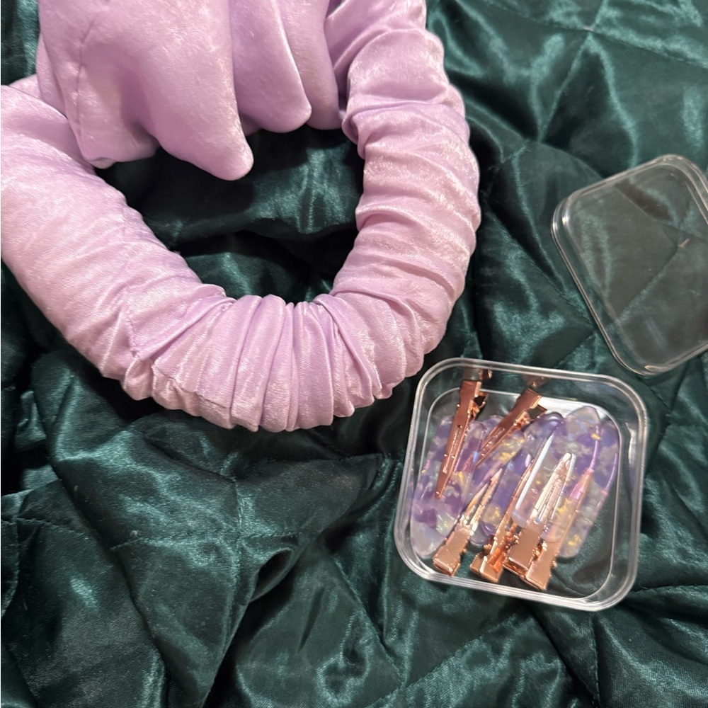 Lavender Hair Accessory Set - heatless curls and clips